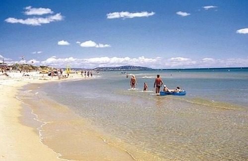Marseillan Plage Apartment | Modern Duplex: AC, Wi-Fi, Terrace, Parking - Steps to Beach