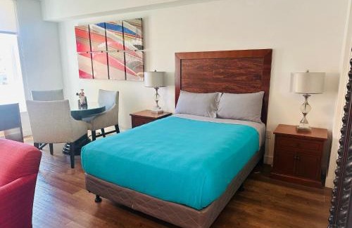 Westwood Apartment | Modern Executive Suite near Sony Studios, Hollywood & Beverly Hills
