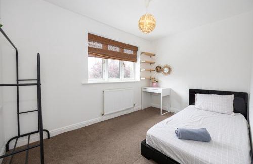 Cheadle House | Modern Family Home in South Manchester/Stockport
