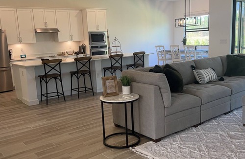 Gateway House | Modern Farmhouse-Inspired 3 Bed, 3 Bath Home - minutes from Ft. Myers airport