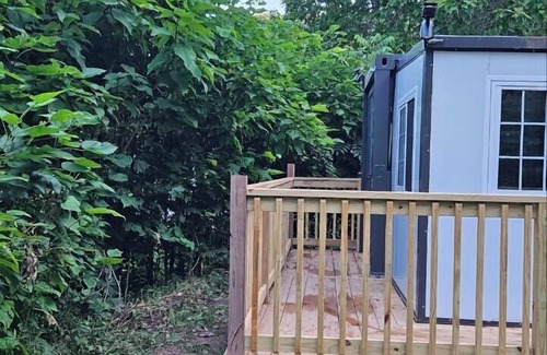 True House | Modern Foldable Container Home Unique Stay Near Pipestem Park