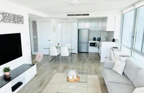 Southport Apartment | Modern Gold Coast Apartment with great Amenities