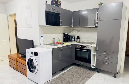 Neugraben-Fischbek Apartment | Modern Holiday Apartment with Garden & BBQ – Hamburg Fischbeker Heidbrook