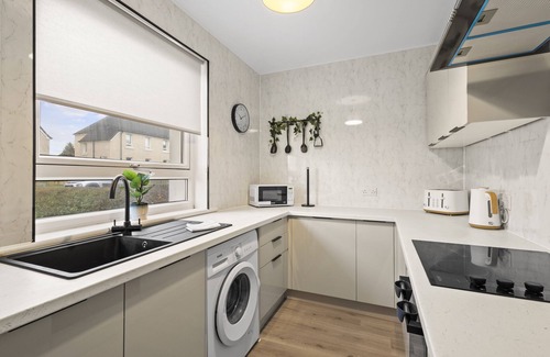 Johnstone House | Modern Home in Johnstone, Renfrewshire