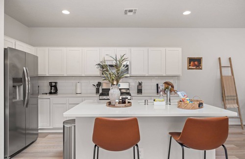 Mesa Del Sol Innovation Park House | MODERN HOME W/3BR NEXT TO AIRPORT & NETFLIX