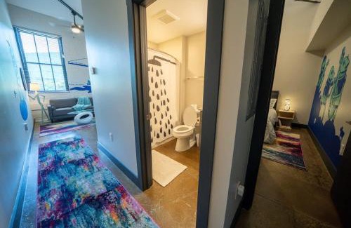Buchanan Apartment | Modern King bed Apartment next to Brewery
