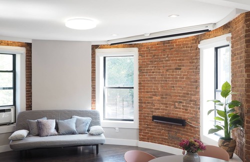 Central Park North Apartment | Modern Large 2BR Apartment in front of Central Park, rare find
