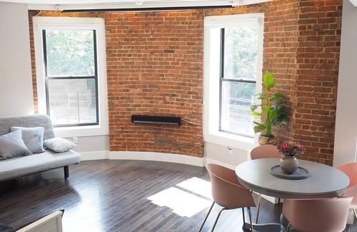 Central Park North Apartment | Modern Large 2BR Apartment in front of Central Park, rare find