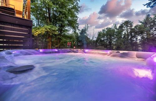 Cresco House | Modern Lodge on 6 acres - 15 mins to Camelback