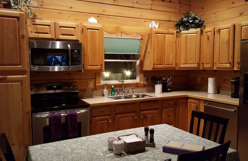 Twin Mountain House | Modern log home, heart of White Mtns, Twin Mtn, 7 mins to Bretton Woods, pets+