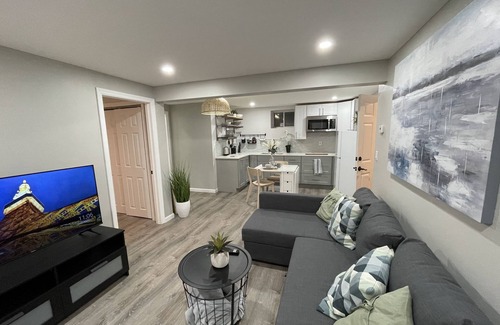 Baldwin Apartment | Modern long island guest suite