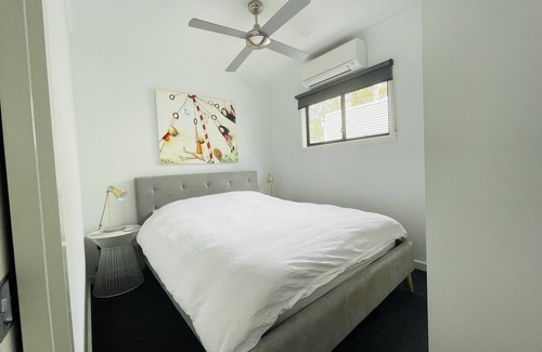 Moama Cabin | Modern Luxe 4 bedroom cabin on the Murray