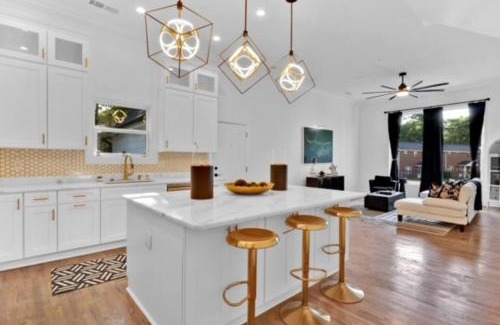 College Park House | Modern Luxe Stay in Atlanta