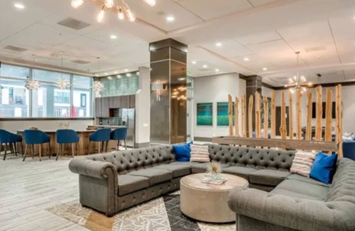 Houston Apartment | Modern Luxury Downtown Houston Condo -Stylish Stay in the Heart of the City