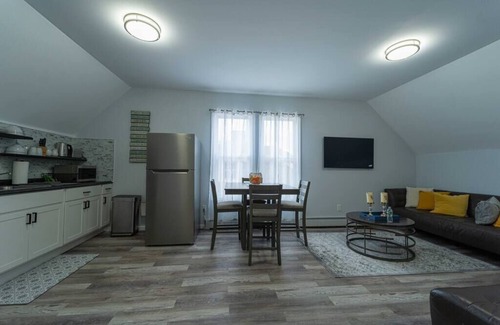 Schenectady Apartment | Modern, Luxury & Prime Location 2 Bedroom Apt