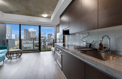 Fashion District Apartment | Modern Luxury Suite on King Street
