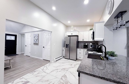 Montague House | Modern Montague/Milford Area Home
