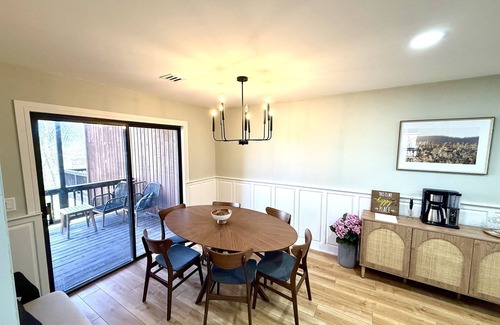 Vernon Condo | Modern Mountain Retreat in Treetops | Close to Minerals, Mountain Creek, Warwick