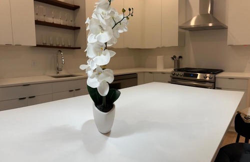 Hackensack River Waterfront Apartment | Modern, New 3 bed, 2 bath Apt near Manhattan