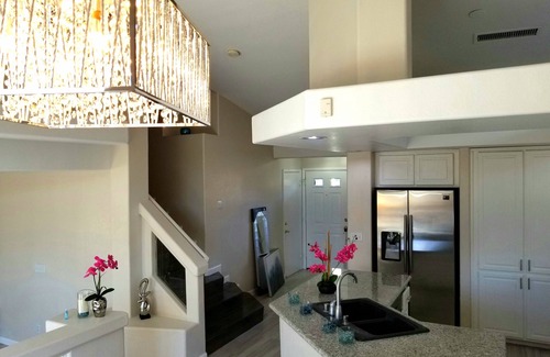 Silverado Ranch House | Modern oasis in Las Vegas