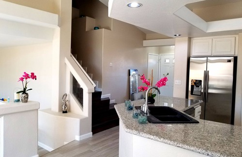 Silverado Ranch House | Modern oasis in Las Vegas