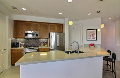 Palm Springs Condo | Modern Oasis in the Heart of Palm Springs