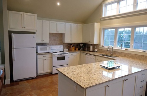 Upper Blandford House | Modern oceanview vacation living in the deep bay