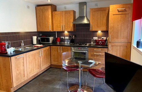 Restalrig Apartment | Modern one-bed apartment in quiet location. Free car parking space. Sleeps 2.