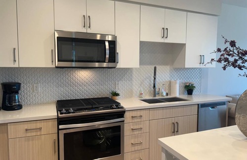 Airport Area Apartment | Modern One-Bedroom Retreat Near the Beach Quiet Comfortable by Irvine Spectrum
