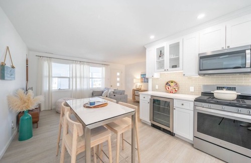 North Cape May House | Modern, open plan beach house - 2 blocks to the bay beach, pet friendly