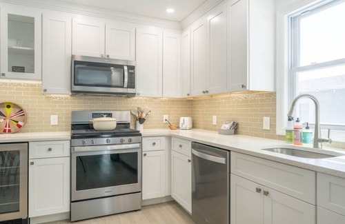 North Cape May House | Modern, open plan beach house - 2 blocks to the bay beach, pet friendly