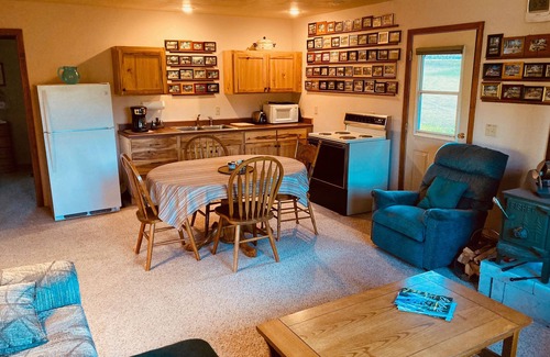 Grant County Cabin | Modern private cabin at Boulder Creek Ranch