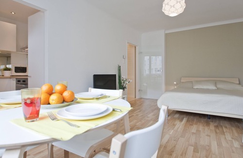 Margareten Apartment | Modern, quiet apartment, only 10 minutes to downtown, wifi