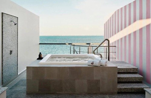 Punta Sam House | Modern Resort Suite w/Rooftop Tub, VIP Lounge & Spa Access Included