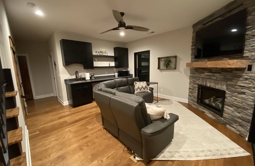 Springfield Ski Chalet | Modern/rustic chalet nestled in the woods at Paradise Ranch & Retreat