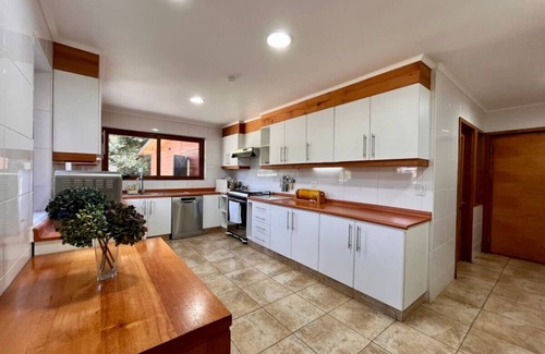 Panguipulli House | Modern Rustic House Playa El Monje | Laundry Wifi