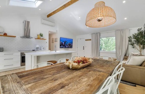 Henryville House | Modern Rustic Private Ranch w/Peloton!