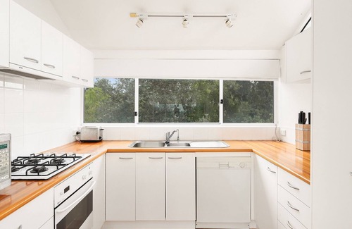 Silverleaves House | Modern Sanctuary by the Silverleaves Beach
