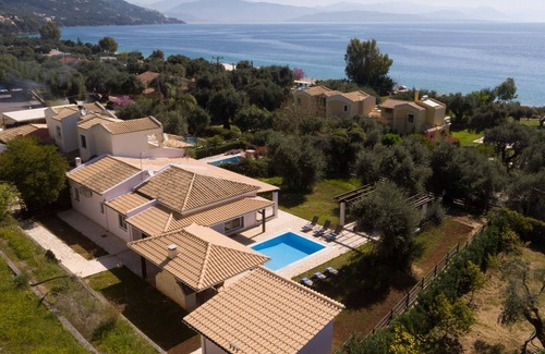 Barbati Villa | Modern single-storey villa 120 m from the blue azure beach