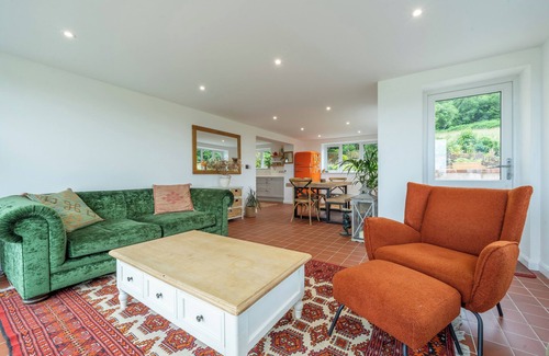 Angelbank Cottage | Modern Snitton Cottage & Gardens