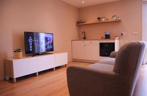 Cashel Apartment | Modern Studio Apartment in Cashel