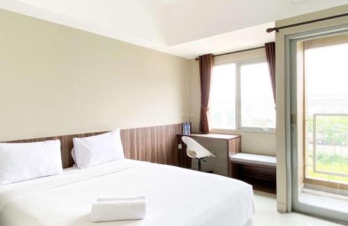 Duren Sawit Apartment | Modern Studio at Gateway Park LRT City Jatibening Apartment By Travelio
