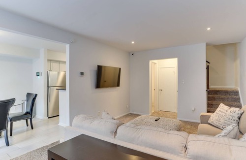 North Newport News Condo | Modern Style Condo