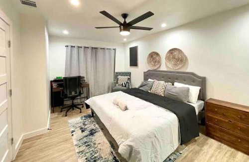 Sweetbriar House | Modern Texan sized Home - 4 bed 3 bath