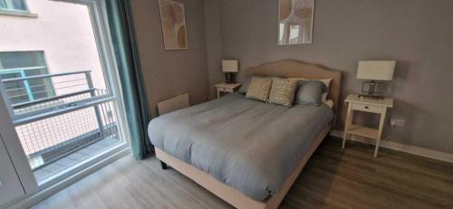 Temple Bar Apartment | Modern Trendy & Spacious 2BD in Temple Bar