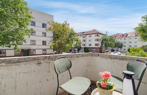 Erfurt Apartment | Modern vacation apartment with balcony for up to 4 people
