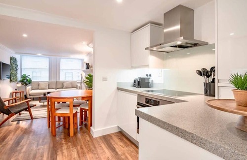 Soho Apartment | Modern, Warm Apartment with Terrace in Soho