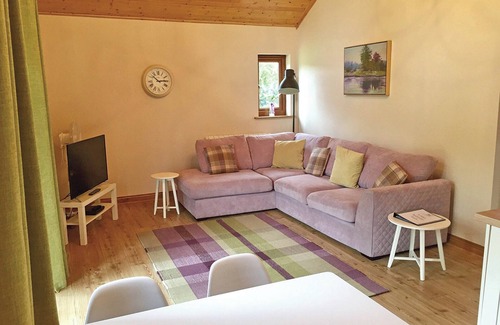 Upwood Ski Chalet | Modern yet rustic designed lodge, ideal for families or couples.