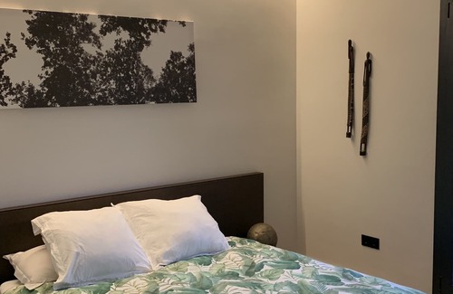 Les Franqueses del Valles Ski Chalet | Moderna Villa, en un Entorno Rural, Entre la Costa Brava y Barcelona