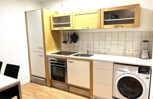 Leimen Apartment | Moderne Ferienwohnung in Leimen mit Balkon, Wehome Komfort